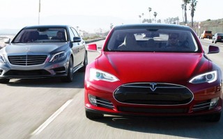 Mercedes се изправя срещу Tesla