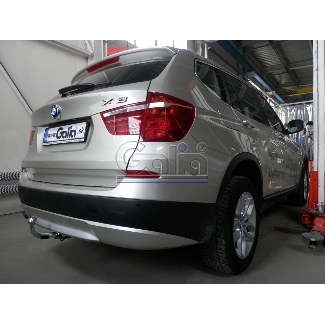 Теглич за BMW X3 10-