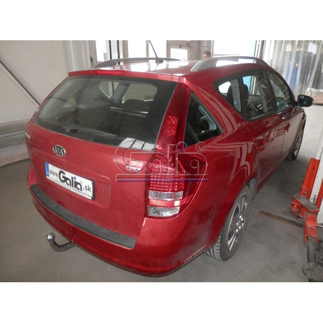 Теглич за KIA cee´dSW 07-12