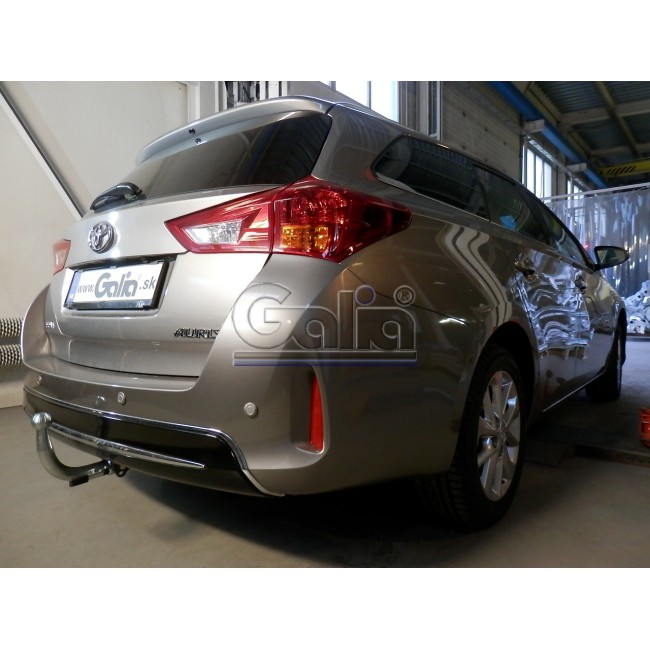 Теглич за TOYOTA Auris 13-